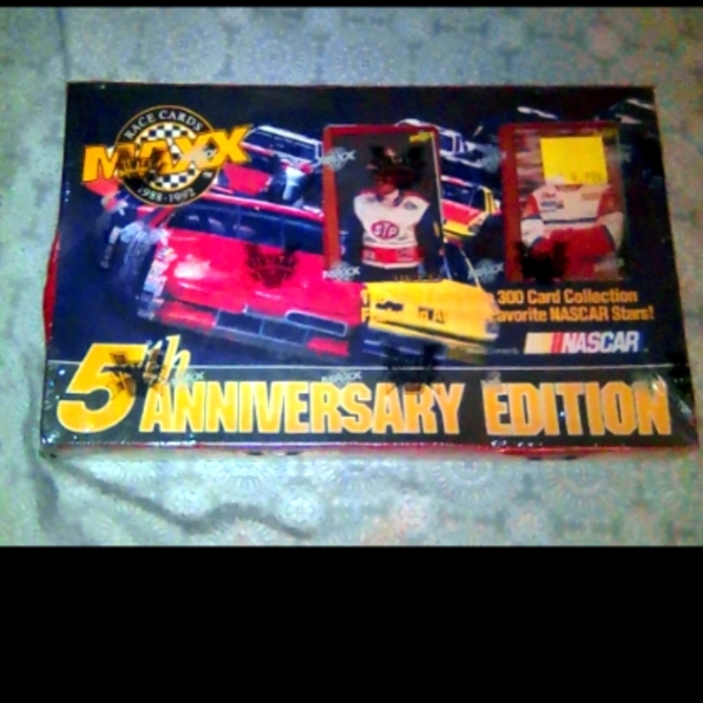 1988-1992 Upper Deck 5TH Anniversary Edition 300 Card Set NEW